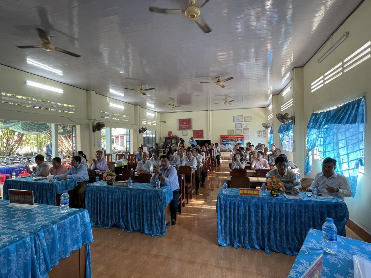 Quang cảnh hội nghị thành lập HTX nông nghiệp - dịch vụ Phú An Hòa